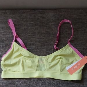 NWT Colsie Yellow and Pink Seamless Bra Size M